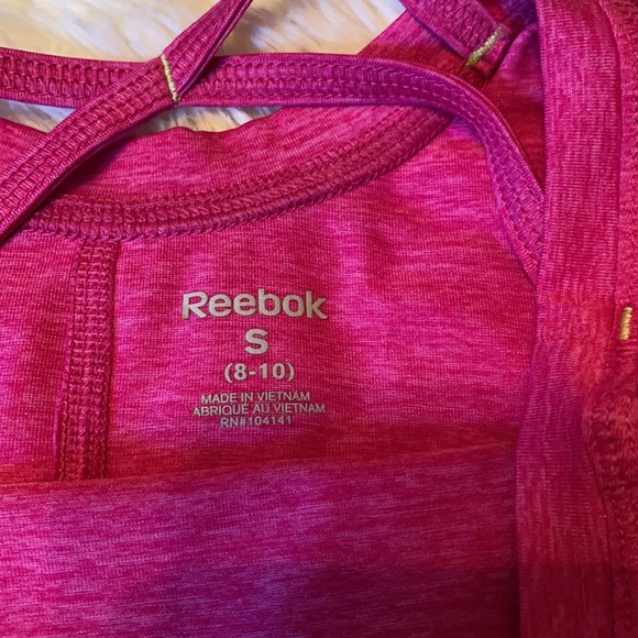 Girls Reebok Athletic Top. - Picture 2 of 3